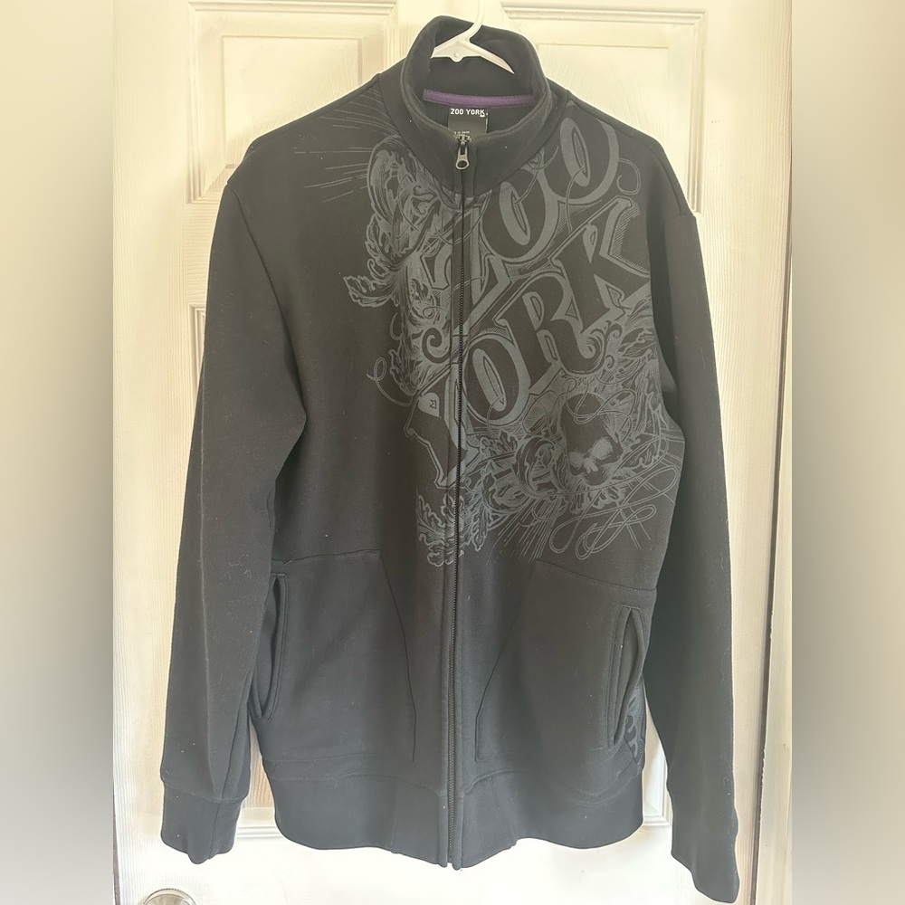 Men’s Zoo York zip up. Like new smoke free home.